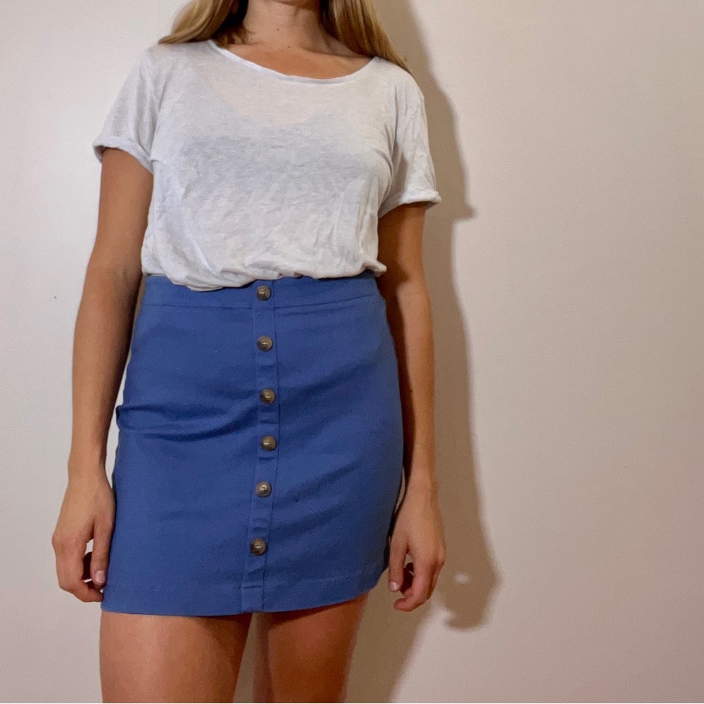 Forever 21 button up mini skirt. Size medium